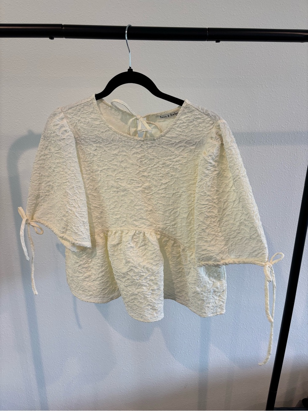 Textured Peplum Tie-Sleeve Blouse - Cream